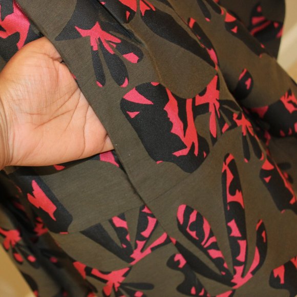 Banana Republic A-line pleated skirt with pockets - Picture 9 of 10